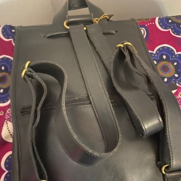 Coach Vintage 9943 Black Leather Backpack - Picture 5 of 13